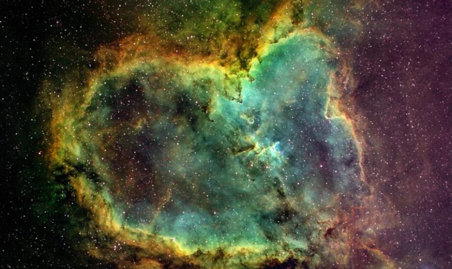 Sirds miglājs (Heart Nebula, IC 1805) – Kosmosa sirds miljoniem gaismas gadu attālumā