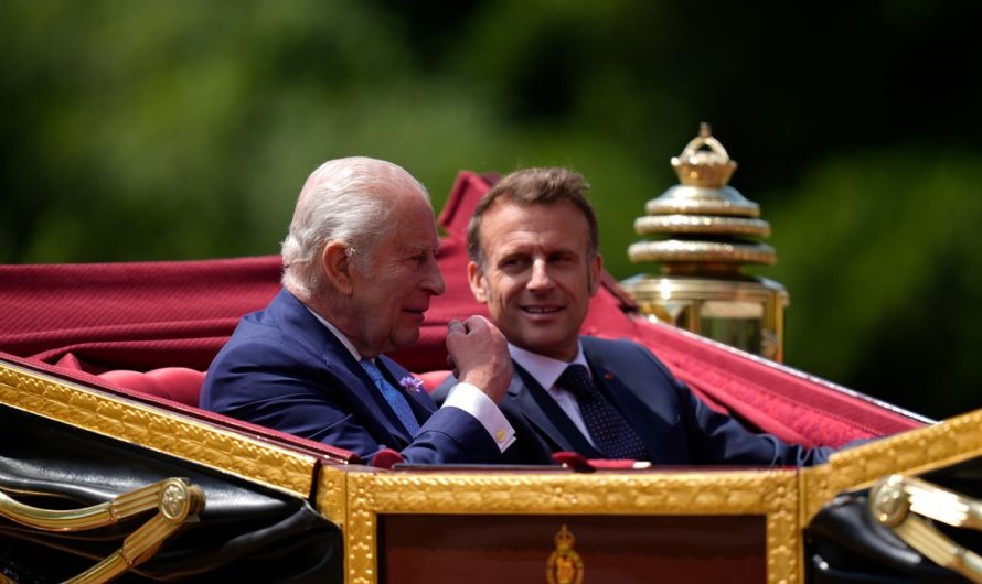 Prezidenta Makrona vizīte Lielbritānijā: draudzības vēsts karaļa Čārlza pilī