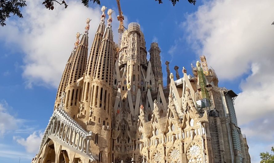 Sagrada Família – pasaulē visambiciozākā baznīca, kas vēl joprojām top