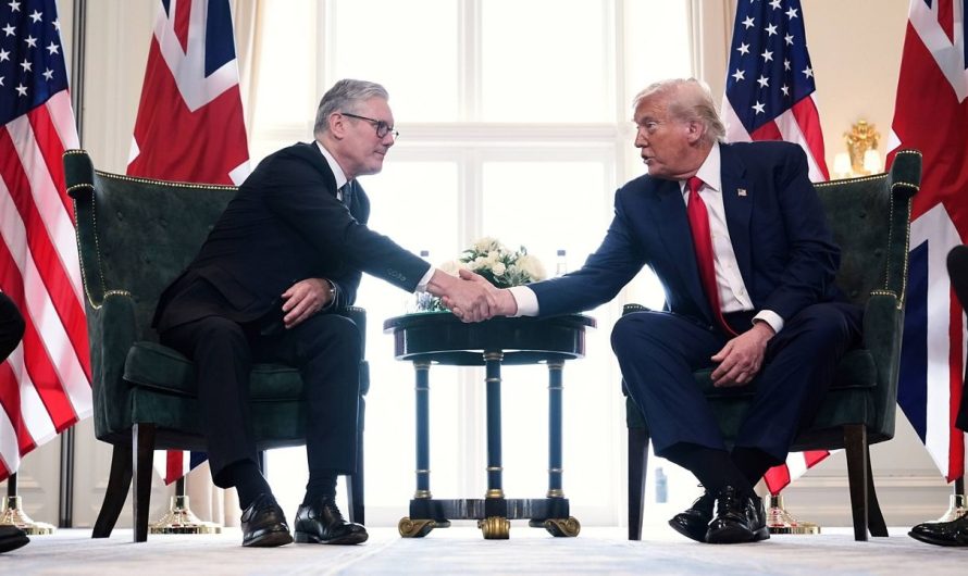 Tramps un Starmers Skotijā: Gaza, Ukraina un tirdzniecības jautājumi pasaules uzmanības centrā