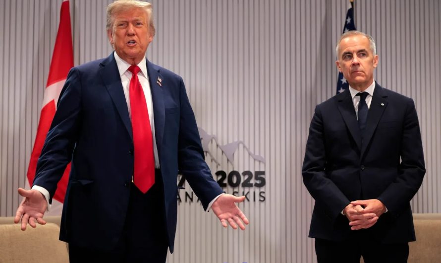 Tramps uzliek 35% tarifus Kanādai: Tirgi satricināti