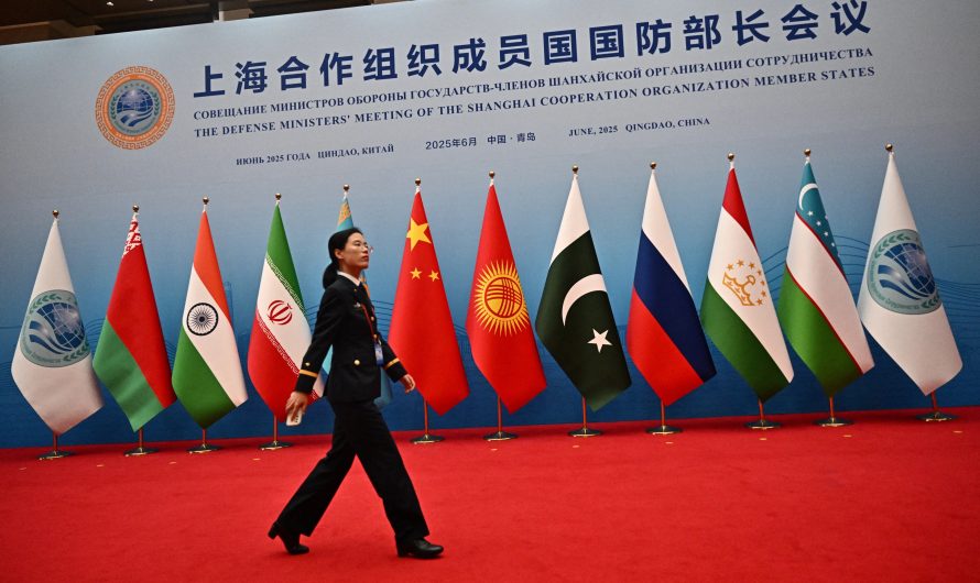 SCO samits Tjaņdzjiņā: Ķīna demonstrē Globālo Dienvidu vienotību