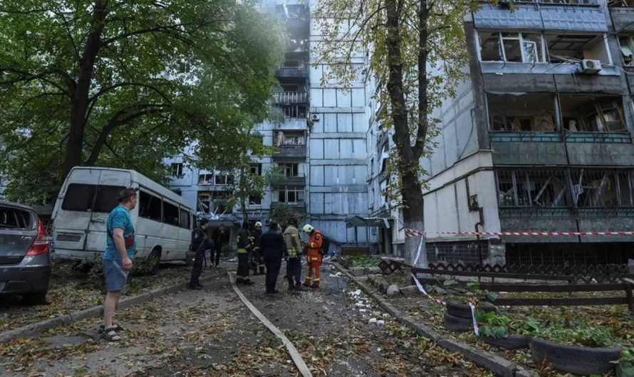 Krievijas uzbrukums Ukrainai: dronu un raķešu vilnis prasa cilvēku dzīvības