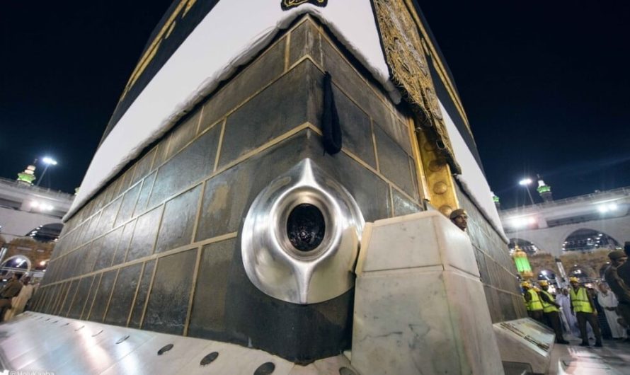 Melnais akmens Mekā: zinātniskās teorijas un izcelsmes noslēpums