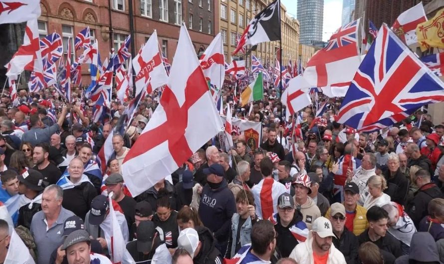 Plašie mītiņi Londonā: 100 000 protestētāju ielās