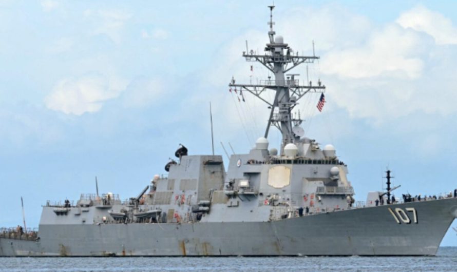 ASV un Nikolasa Madura konflikts sasniedz jaunu spriedzi: militārie kuģi pie Venecuēlas krastiem