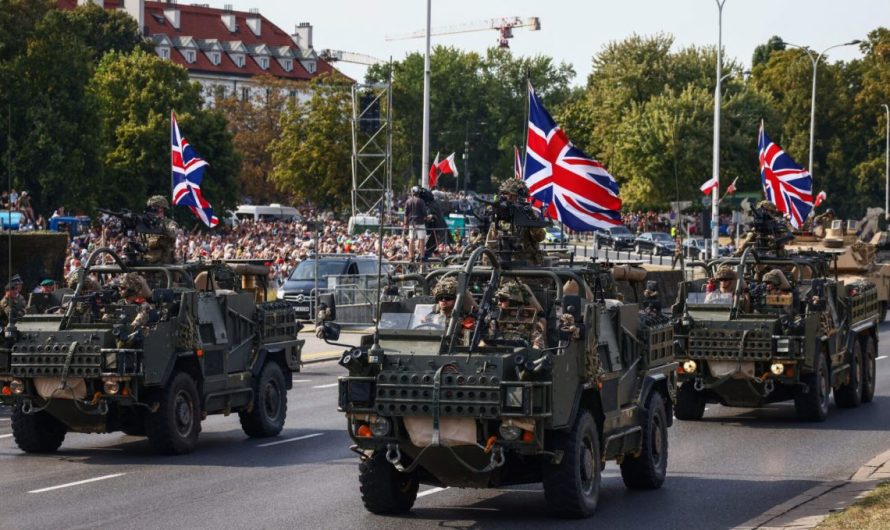 Lielbritānija brīdina: sabiedrībai jābūt gatavai iespējamam karam ar Krieviju