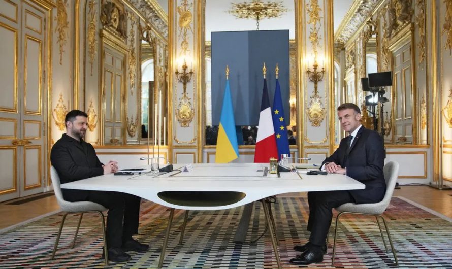 Zelenskis Francijā: militārās vienošanās, miera sarunas un Eiropas politikas signāli
