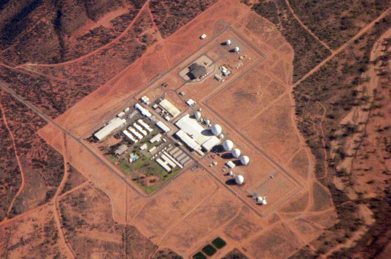 Austrālijas Zona 51: Pine Gap un slepenā globālās kontroles bāze
