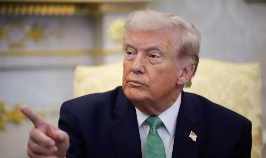 Tramps paziņo par 5 dienu pauzi pret Irānu, bet Teherāna to noliedz – tirgi reaģē uz naftas cenu kritumu