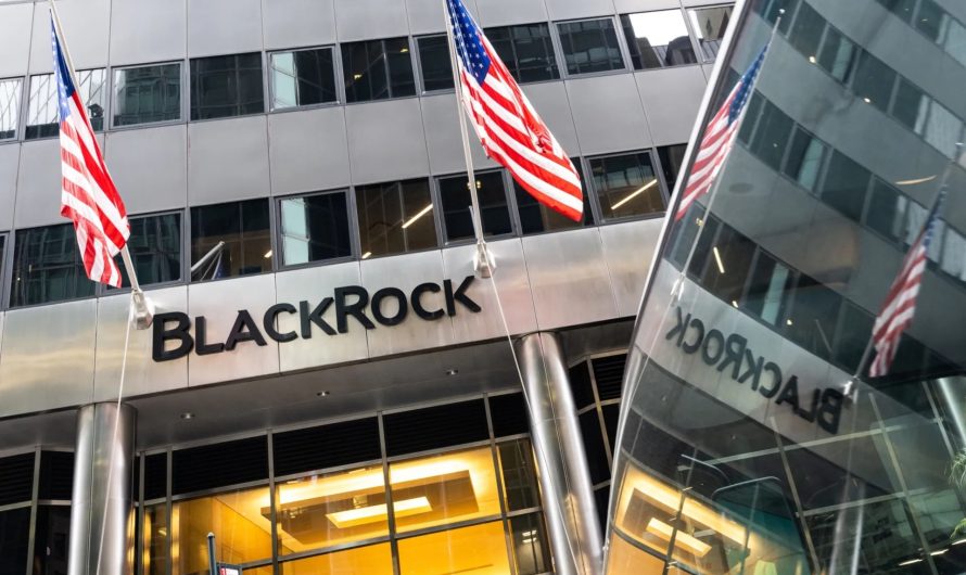 BlackRock vadītājs brīdina: nafta pie 150 dolāriem var izraisīt globālu krīzi